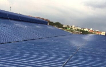 phun sương làm mát mái tôn